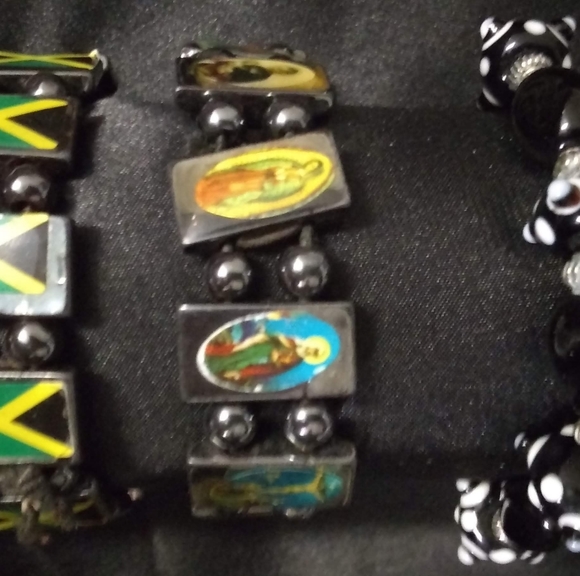 Stretch bracelets - Picture 2 of 2